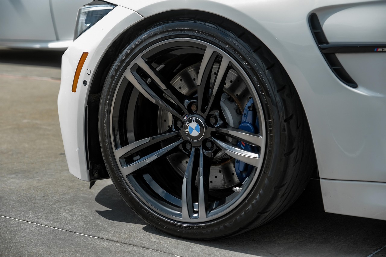 BMW M3 Vehicle Main Gallery Image 55