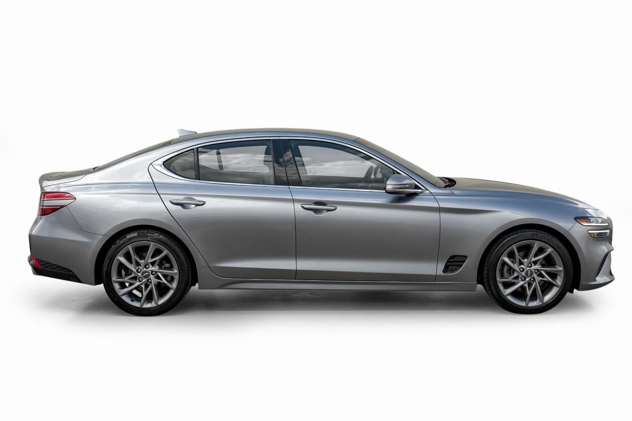 Genesis G70 Vehicle Main Gallery Image 07