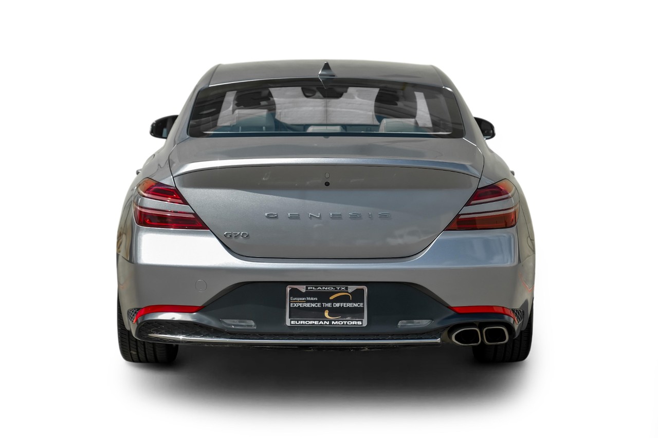 Genesis G70 Vehicle Main Gallery Image 11