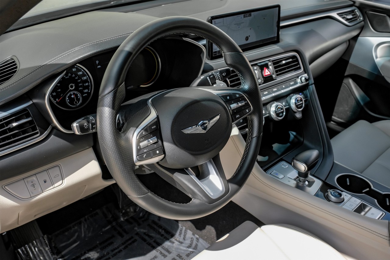 Genesis G70 Vehicle Main Gallery Image 19