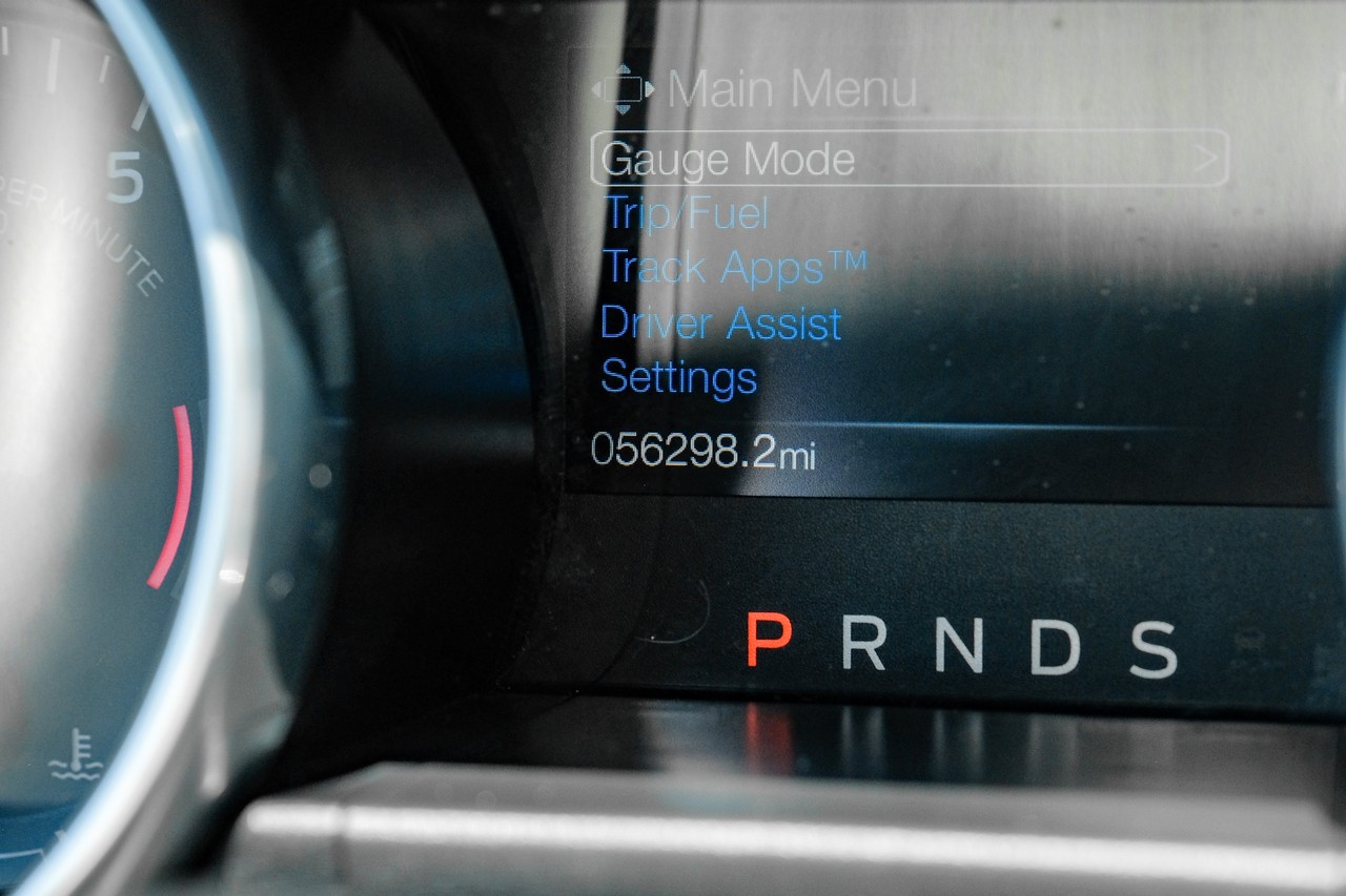 Ford Mustang Vehicle Main Gallery Image 17