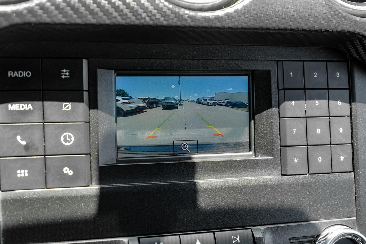 Ford Mustang Vehicle Main Gallery Image 19