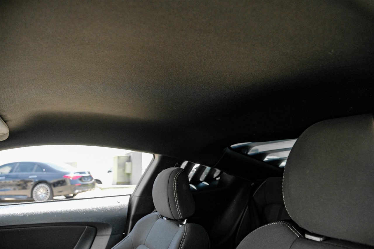 Ford Mustang Vehicle Main Gallery Image 26