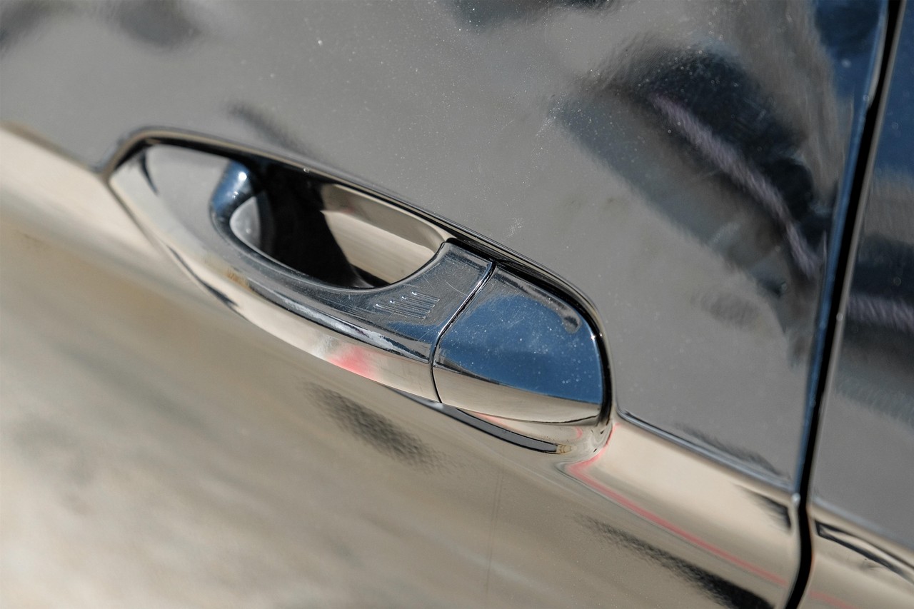 Ford Mustang Vehicle Main Gallery Image 28