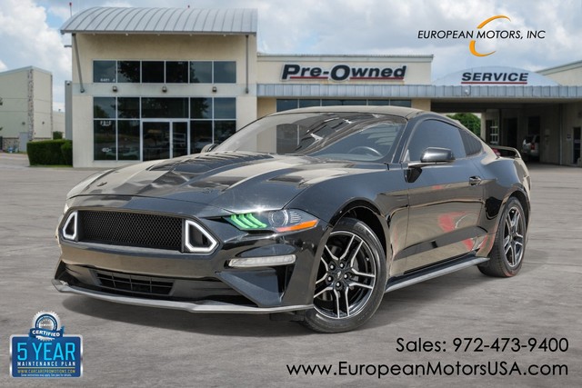 more details - ford mustang