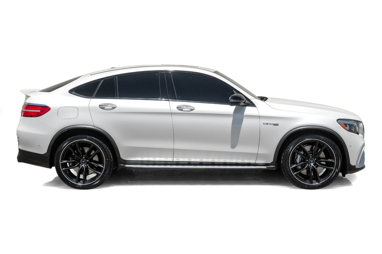 Mercedes-Benz GLC Vehicle Main Gallery Image 08