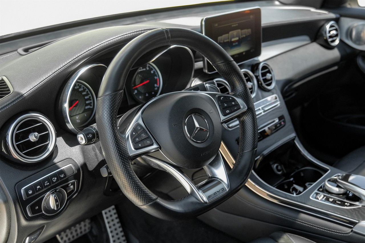 Mercedes-Benz GLC Vehicle Main Gallery Image 14