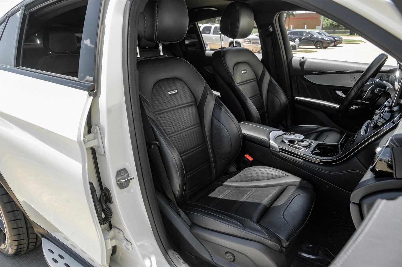 Mercedes-Benz GLC Vehicle Main Gallery Image 27