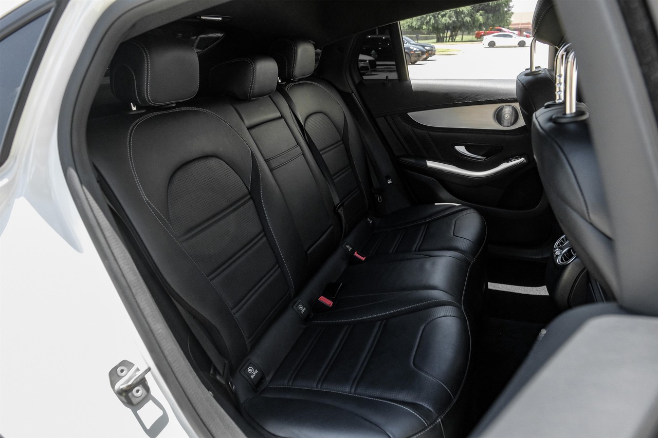 Mercedes-Benz GLC Vehicle Main Gallery Image 28
