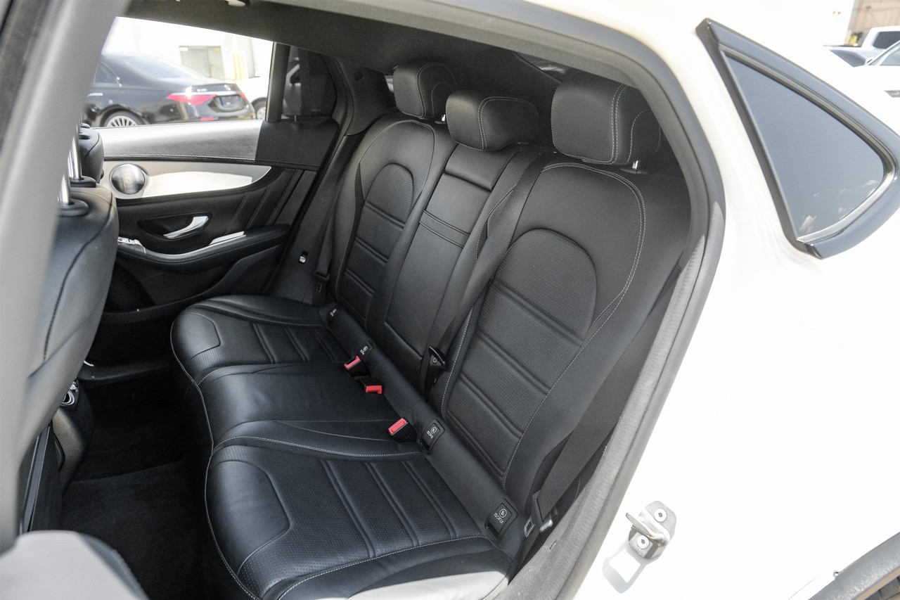 Mercedes-Benz GLC Vehicle Main Gallery Image 31