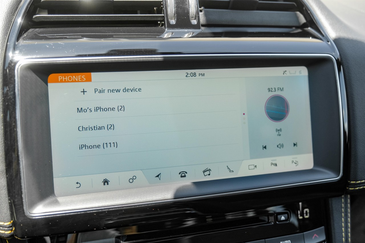 Jaguar F-Pace Vehicle Main Gallery Image 28