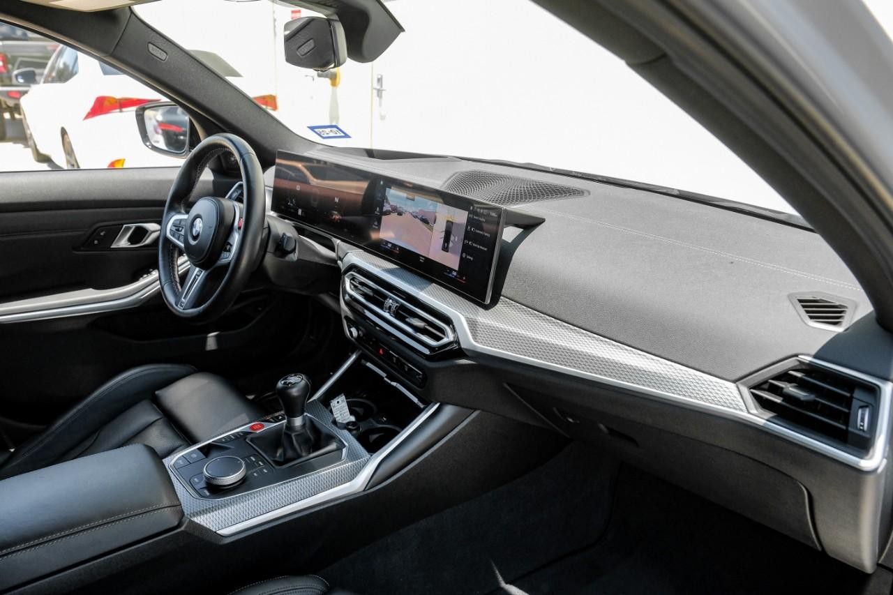 BMW M3 Vehicle Main Gallery Image 12