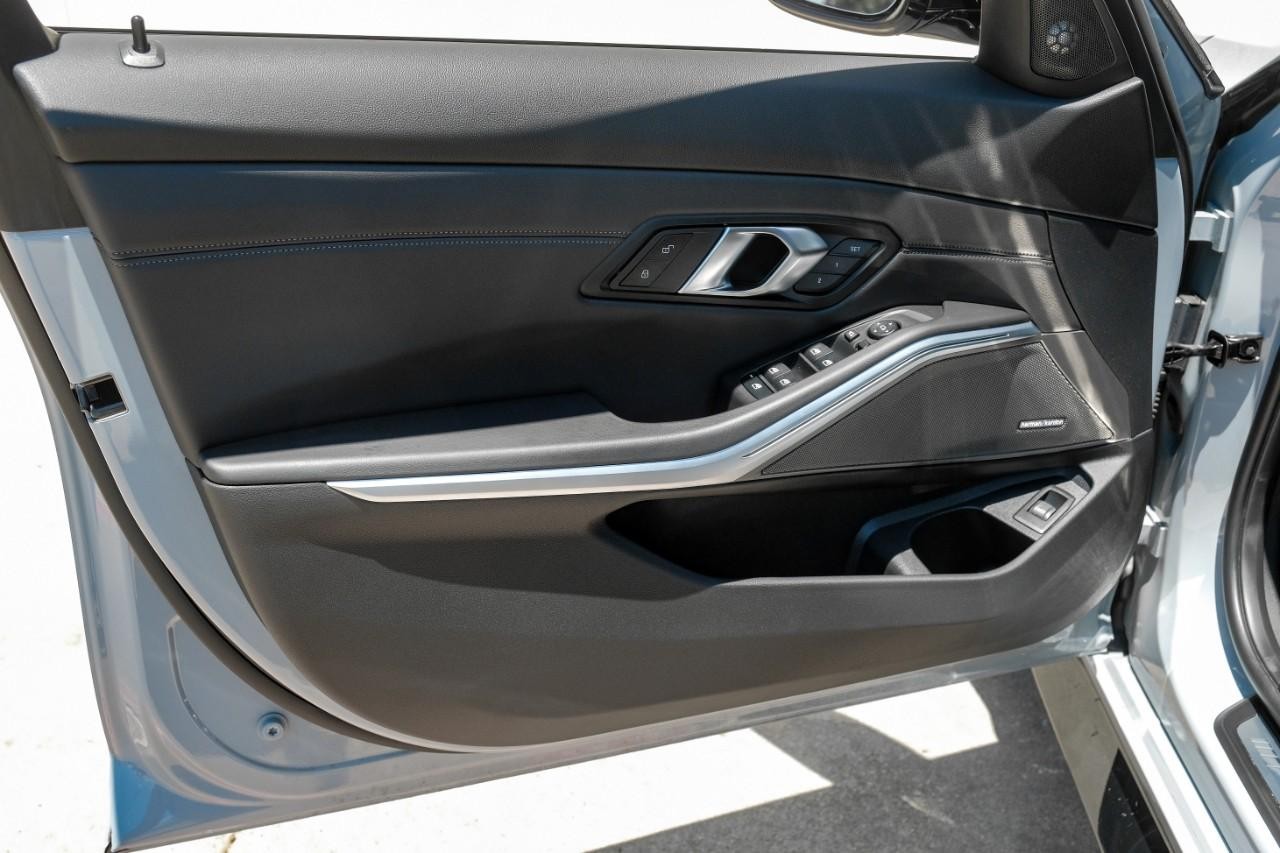 BMW M3 Vehicle Main Gallery Image 38
