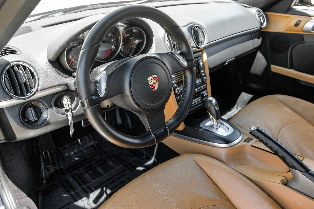 Porsche Boxster Vehicle Main Gallery Image 03