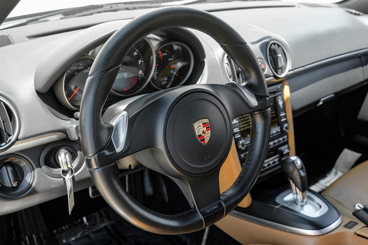Porsche Boxster Vehicle Main Gallery Image 13