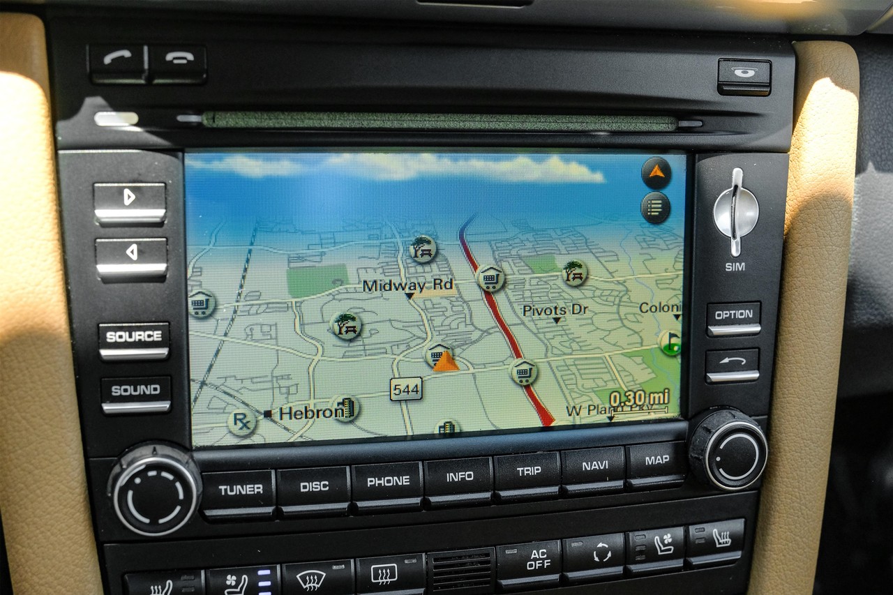 Porsche Boxster Vehicle Main Gallery Image 16