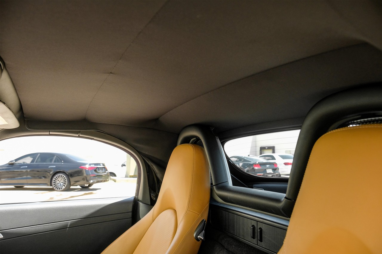 Porsche Boxster Vehicle Main Gallery Image 26