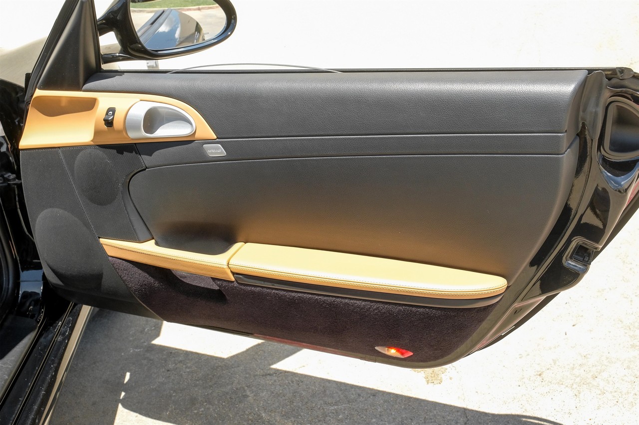 Porsche Boxster Vehicle Main Gallery Image 33