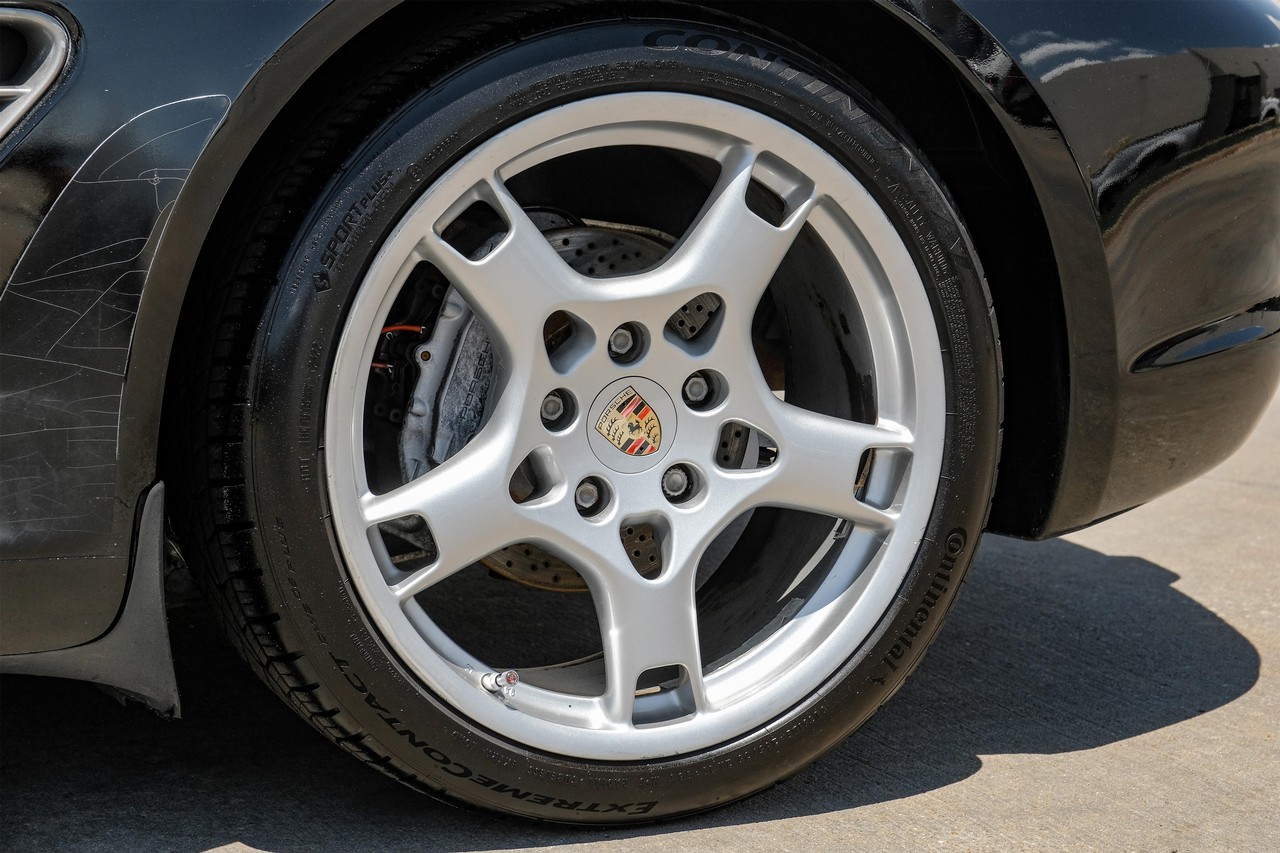 Porsche Boxster Vehicle Main Gallery Image 42
