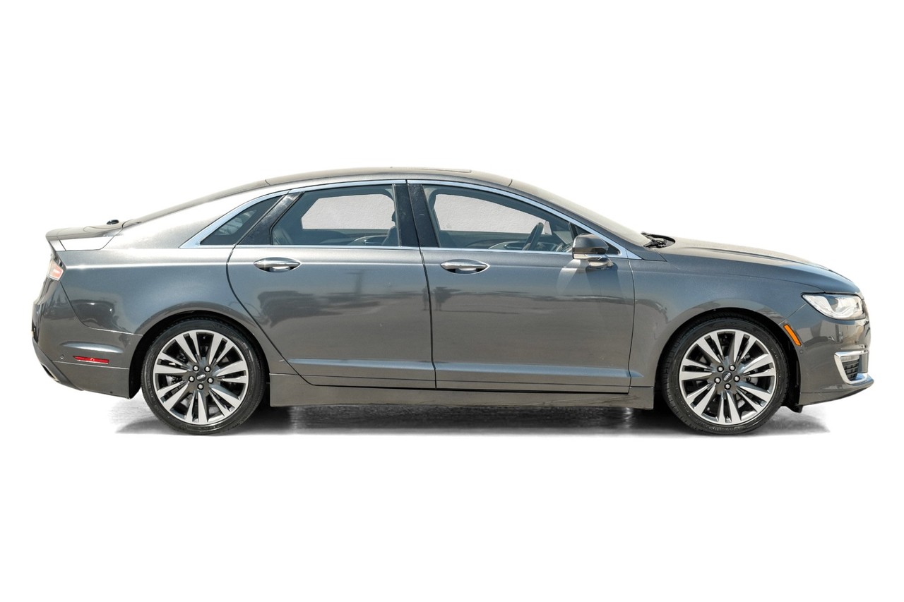 Lincoln MKZ Vehicle Main Gallery Image 07