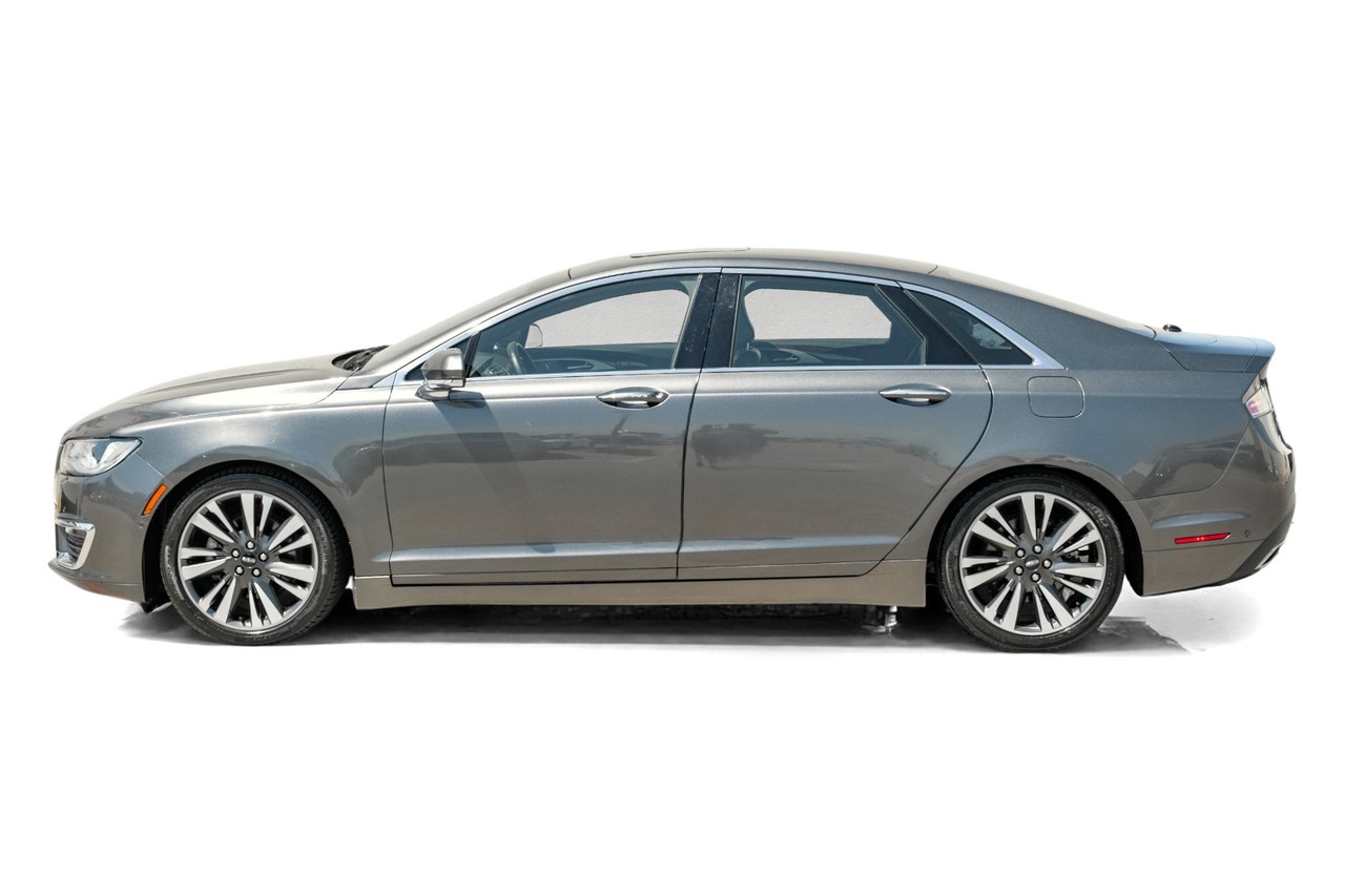 Lincoln MKZ Vehicle Main Gallery Image 11