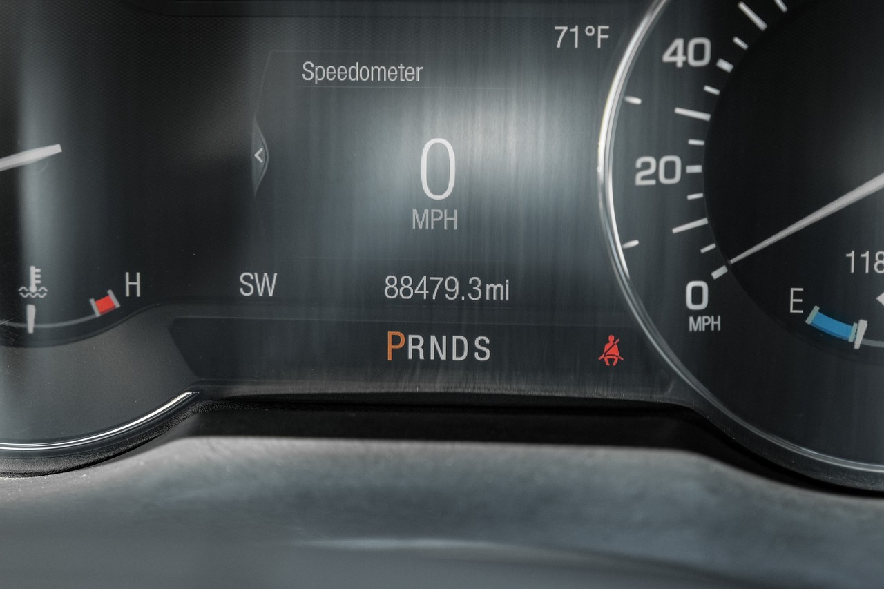 Lincoln MKZ Vehicle Main Gallery Image 19