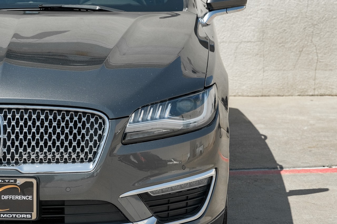 Lincoln MKZ Vehicle Main Gallery Image 41