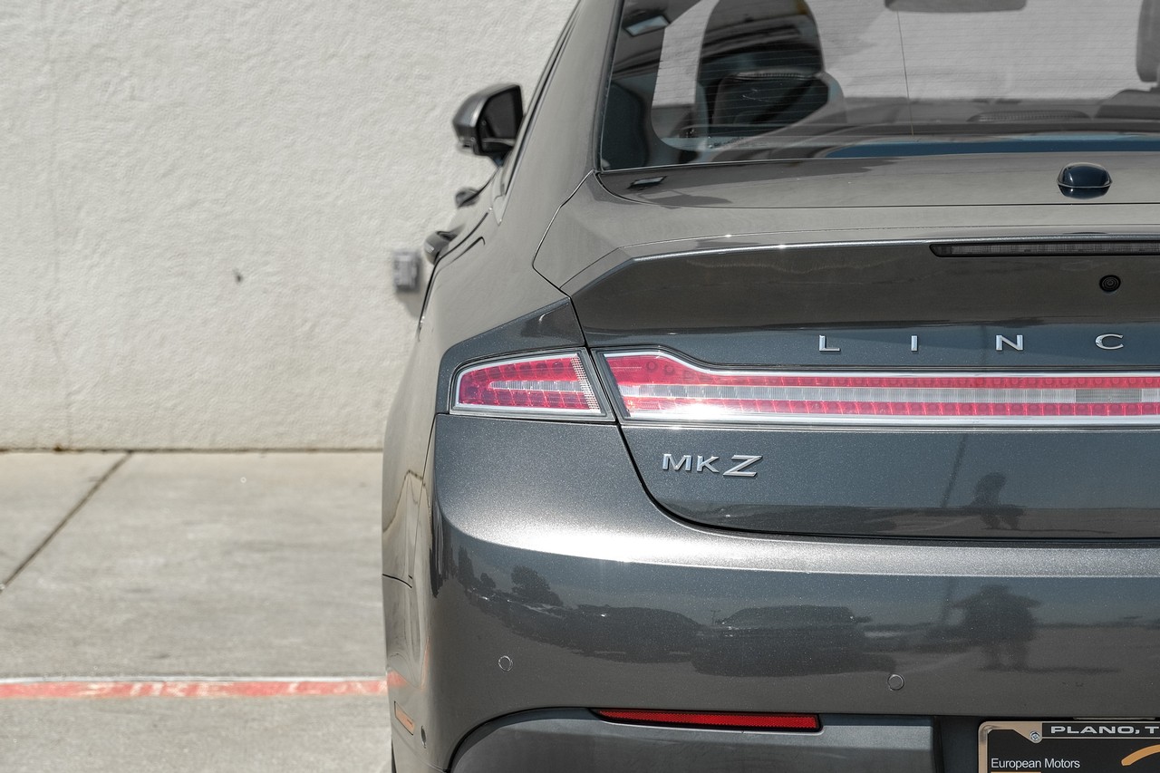 Lincoln MKZ Vehicle Main Gallery Image 42