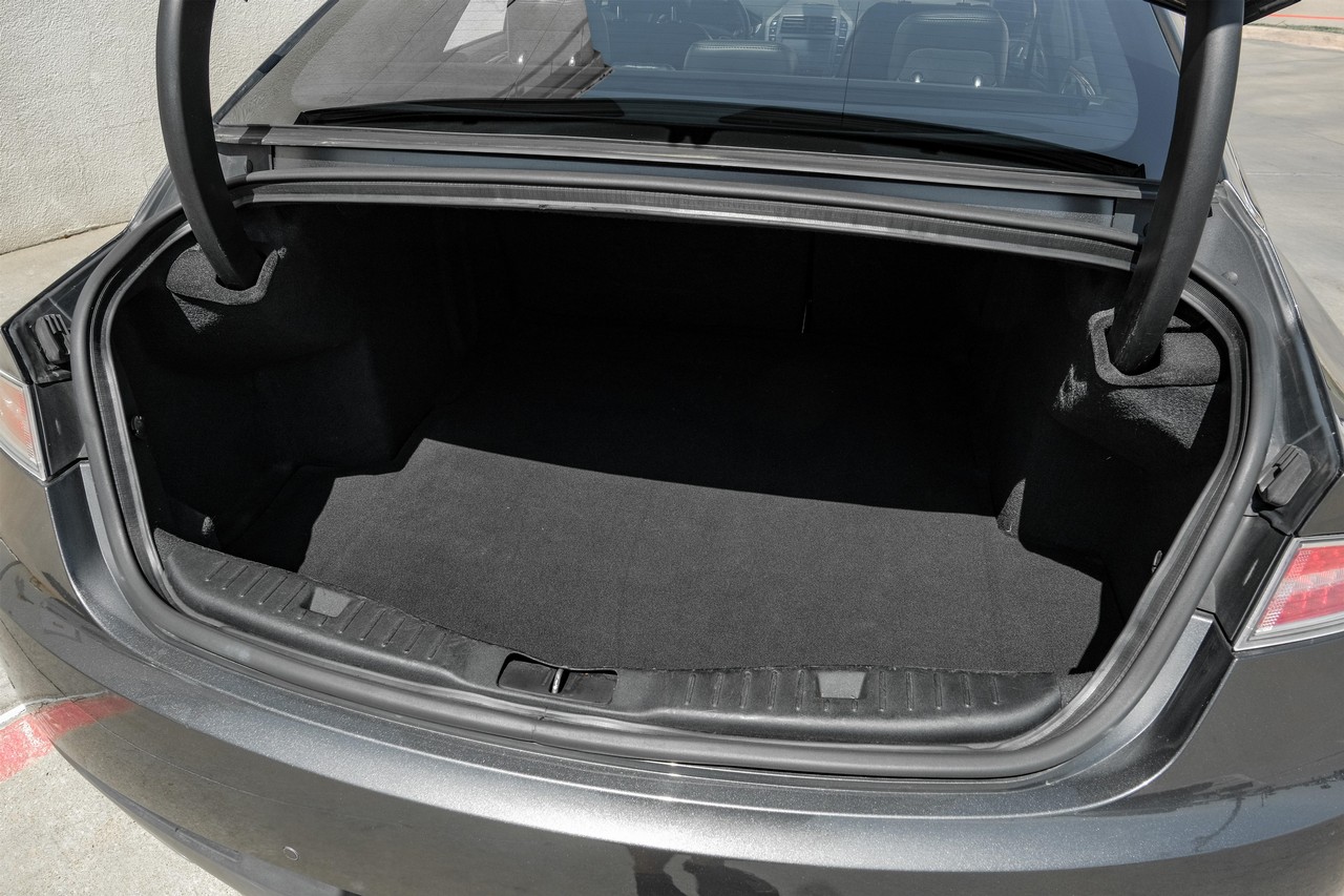 Lincoln MKZ Vehicle Main Gallery Image 43