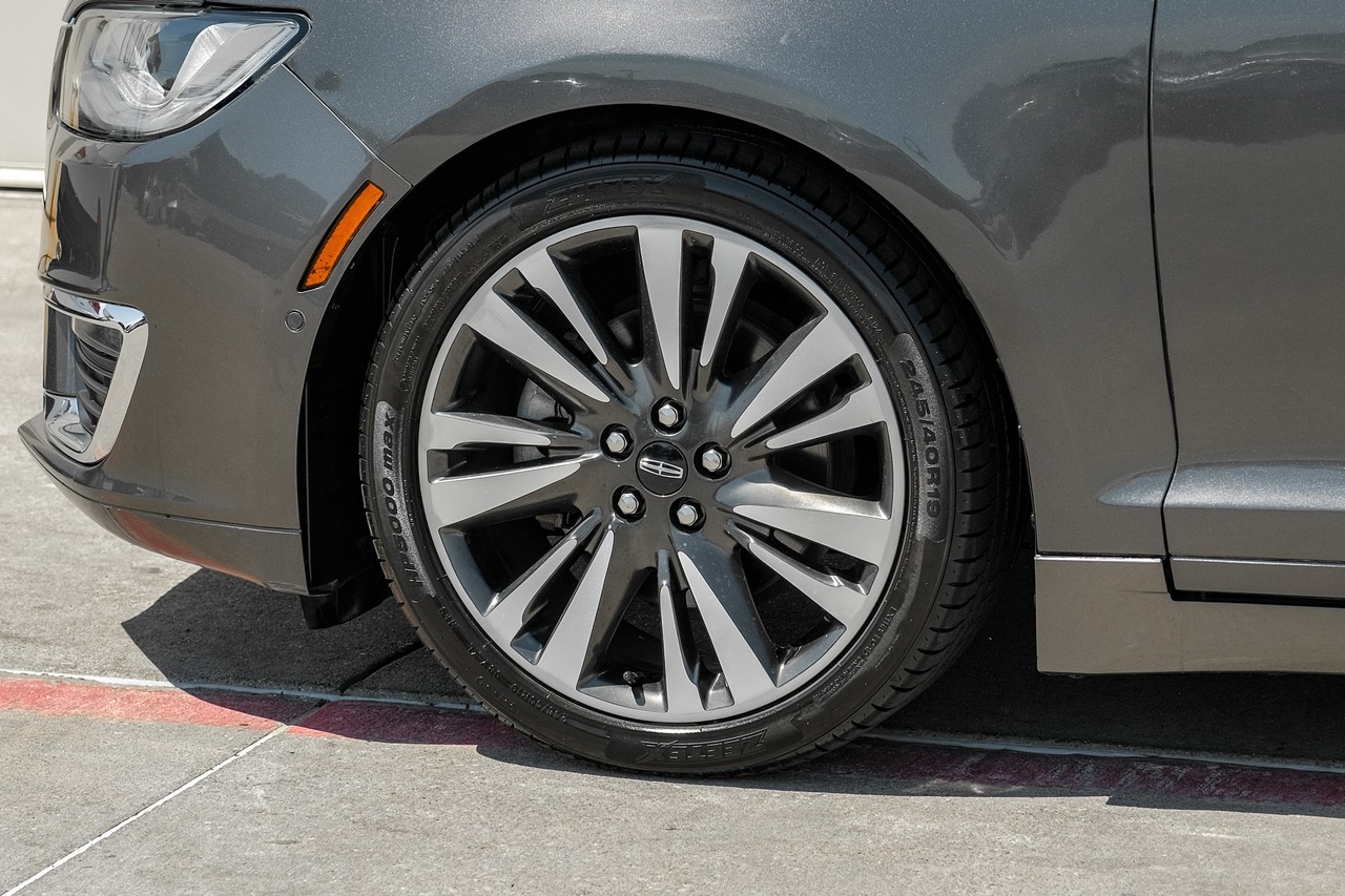 Lincoln MKZ Vehicle Main Gallery Image 47