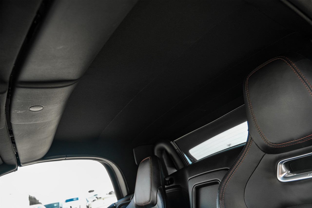 Jaguar F-Type Vehicle Main Gallery Image 27