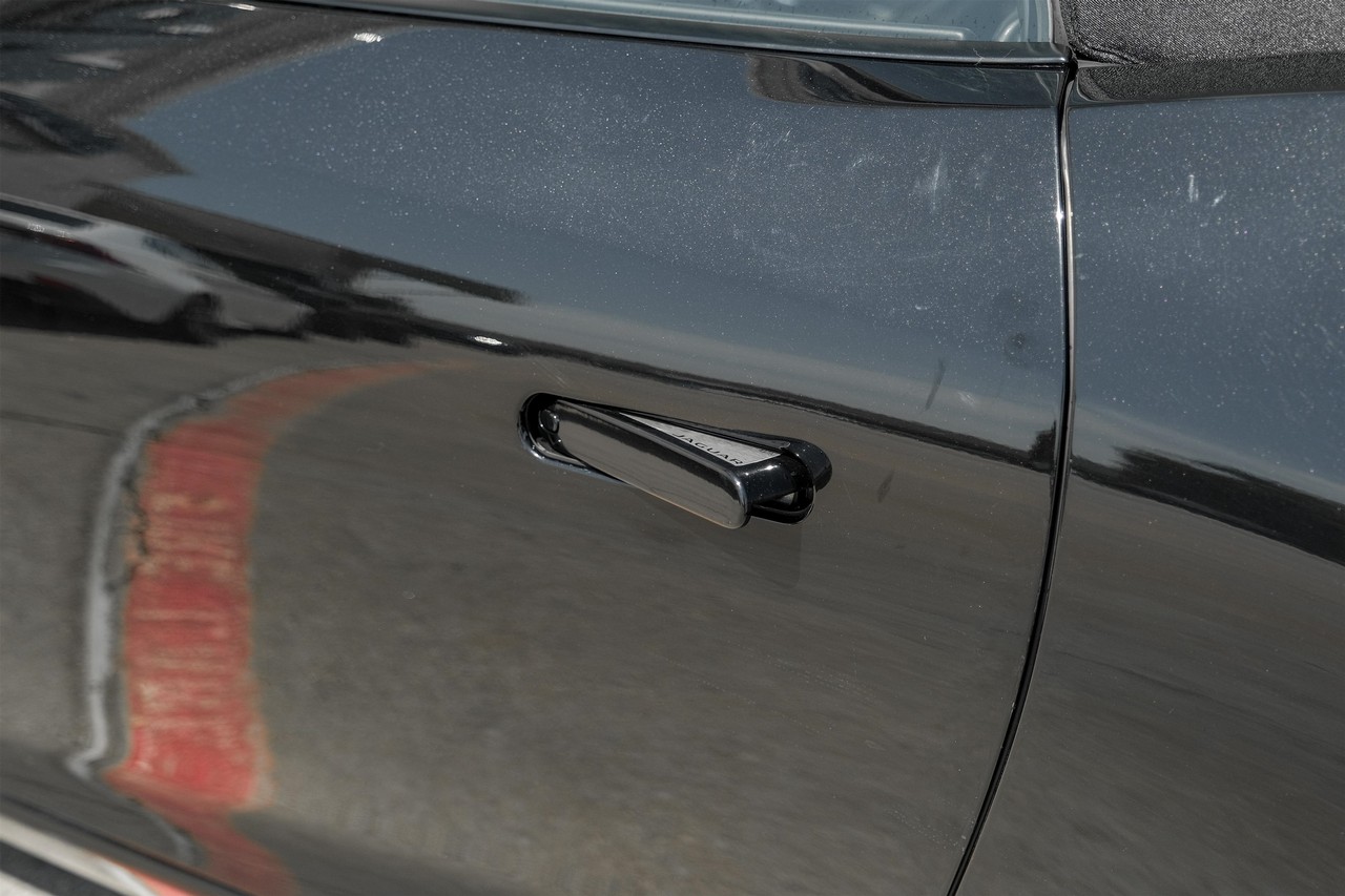 Jaguar F-Type Vehicle Main Gallery Image 29