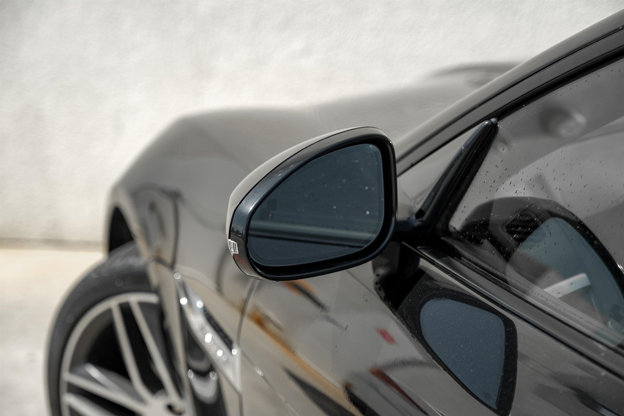 Jaguar F-Type Vehicle Main Gallery Image 30