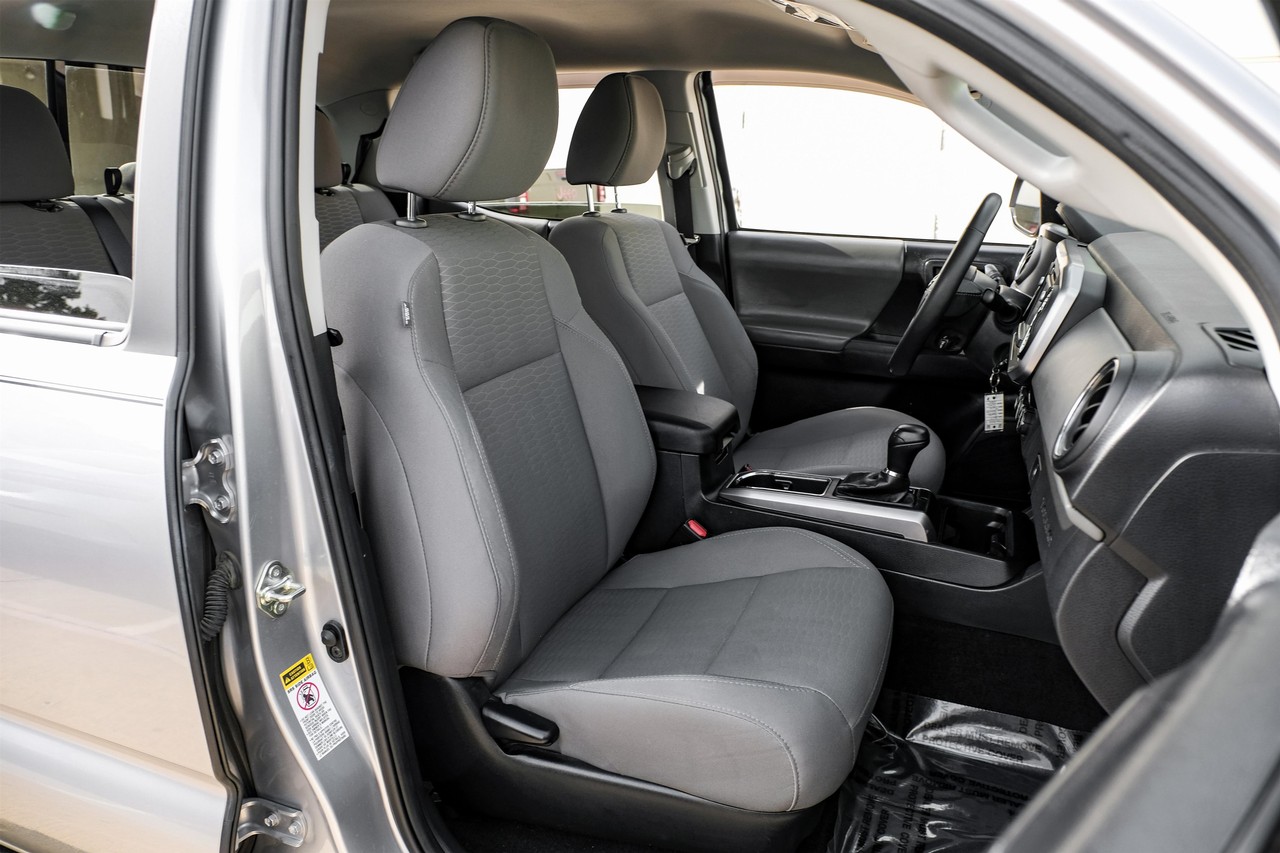 Toyota Tacoma Vehicle Main Gallery Image 29