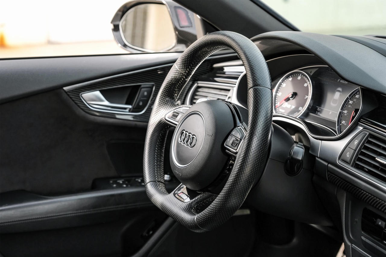 Audi RS 7 Vehicle Main Gallery Image 14