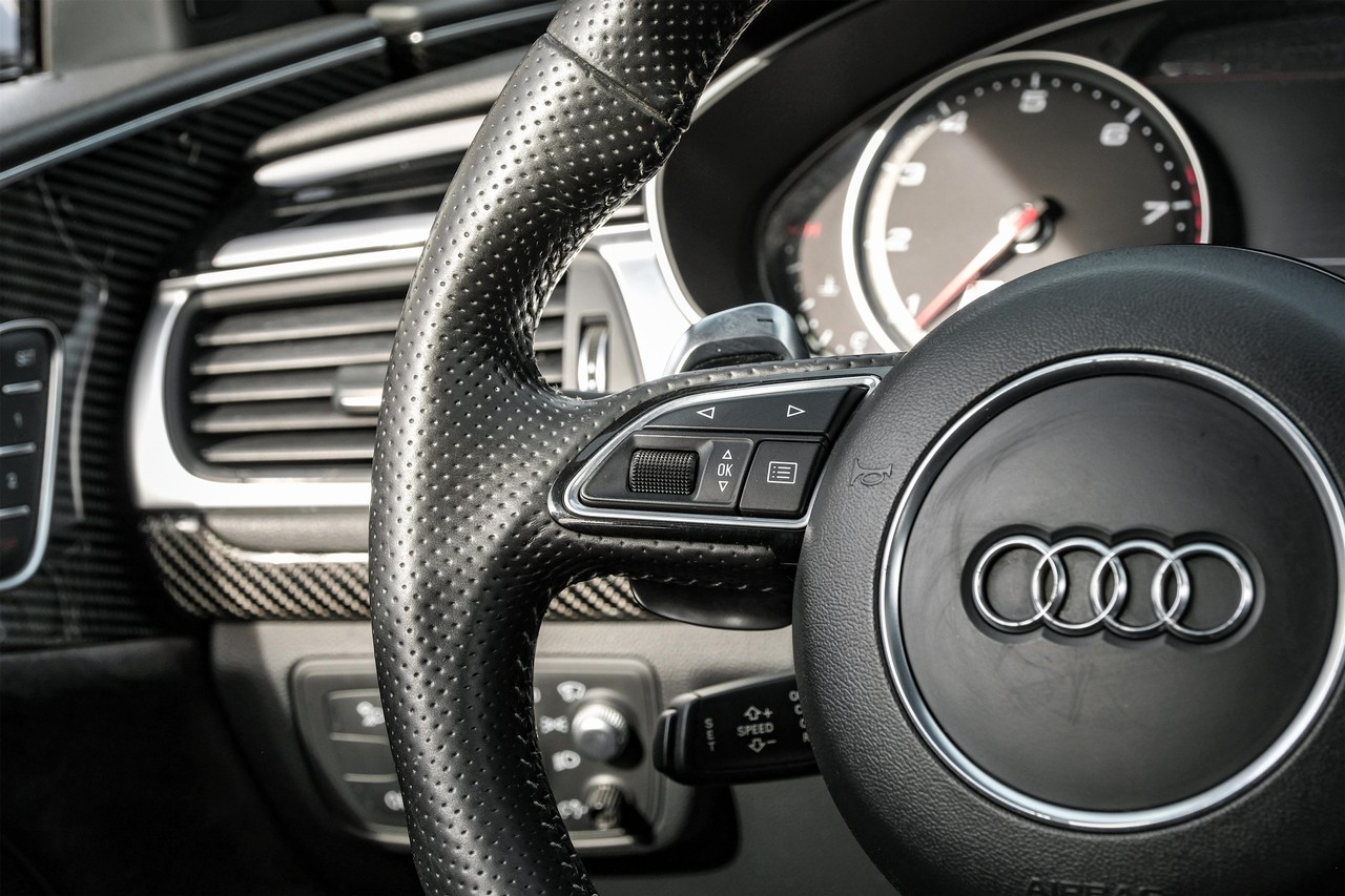 Audi RS 7 Vehicle Main Gallery Image 18
