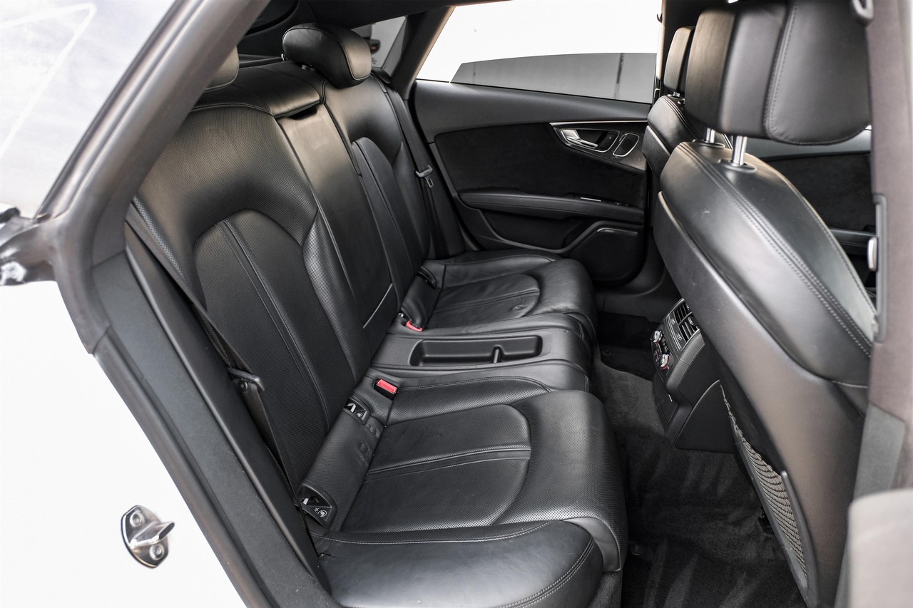 Audi RS 7 Vehicle Main Gallery Image 34