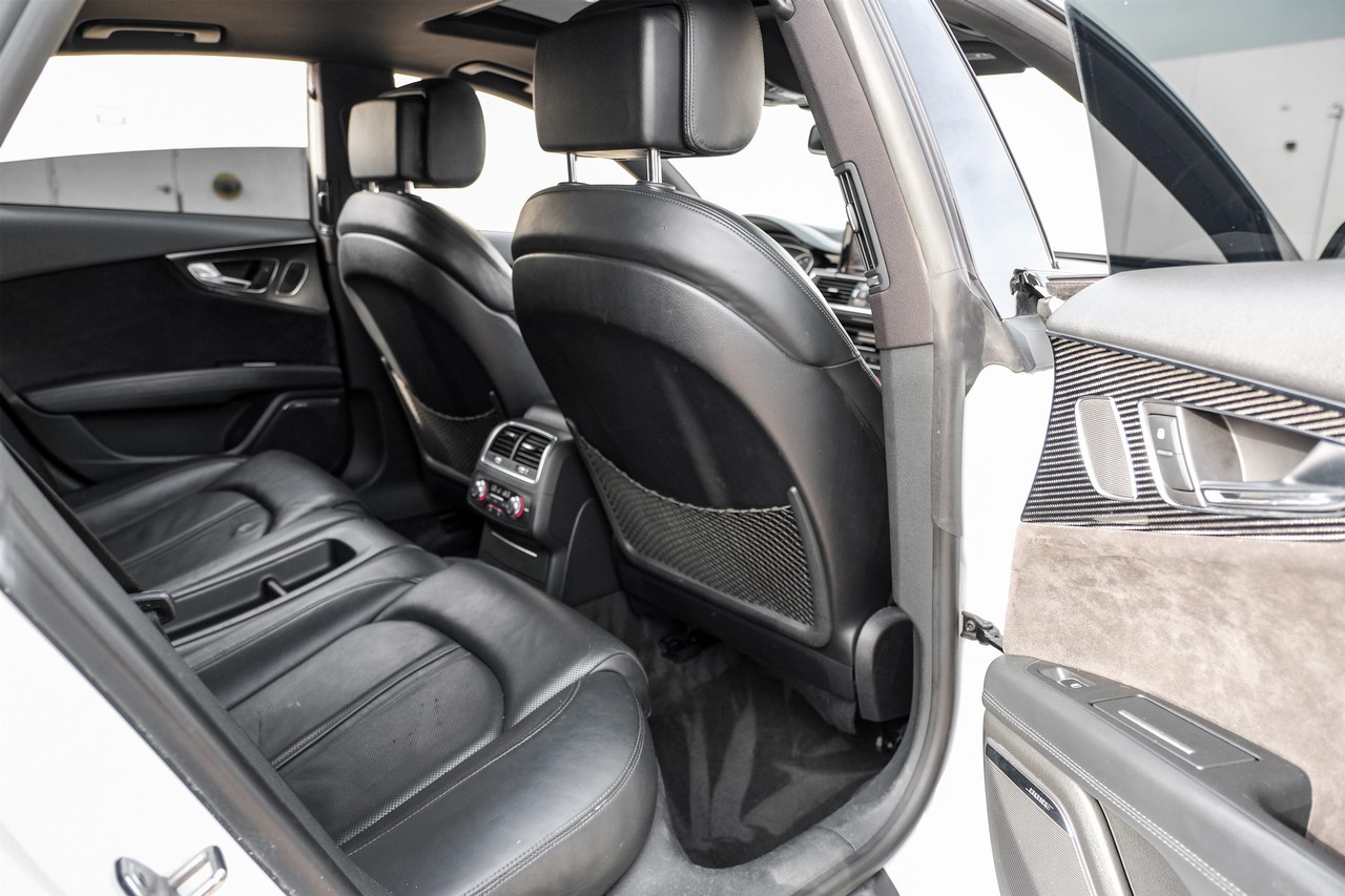 Audi RS 7 Vehicle Main Gallery Image 35