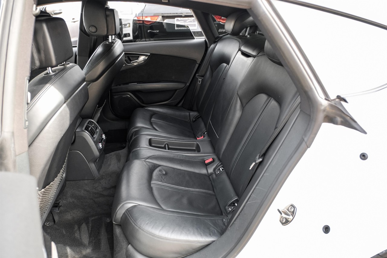 Audi RS 7 Vehicle Main Gallery Image 37