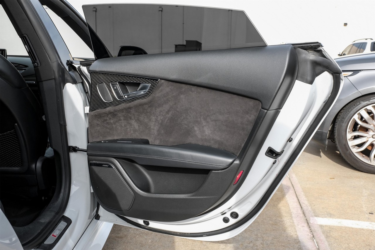Audi RS 7 Vehicle Main Gallery Image 45