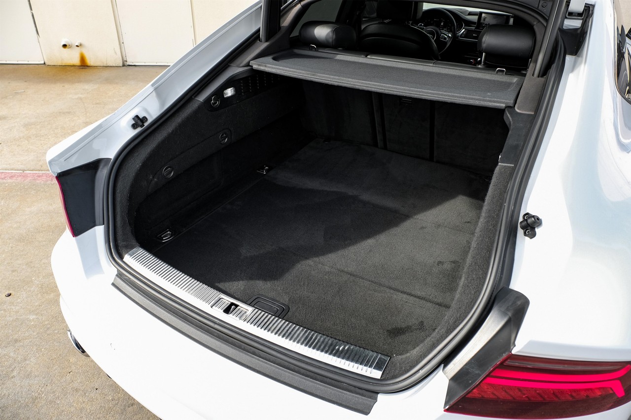 Audi RS 7 Vehicle Main Gallery Image 48