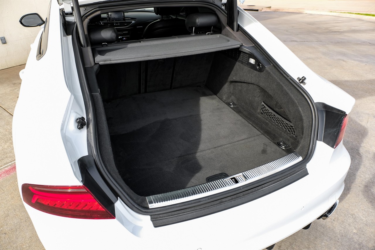 Audi RS 7 Vehicle Main Gallery Image 50