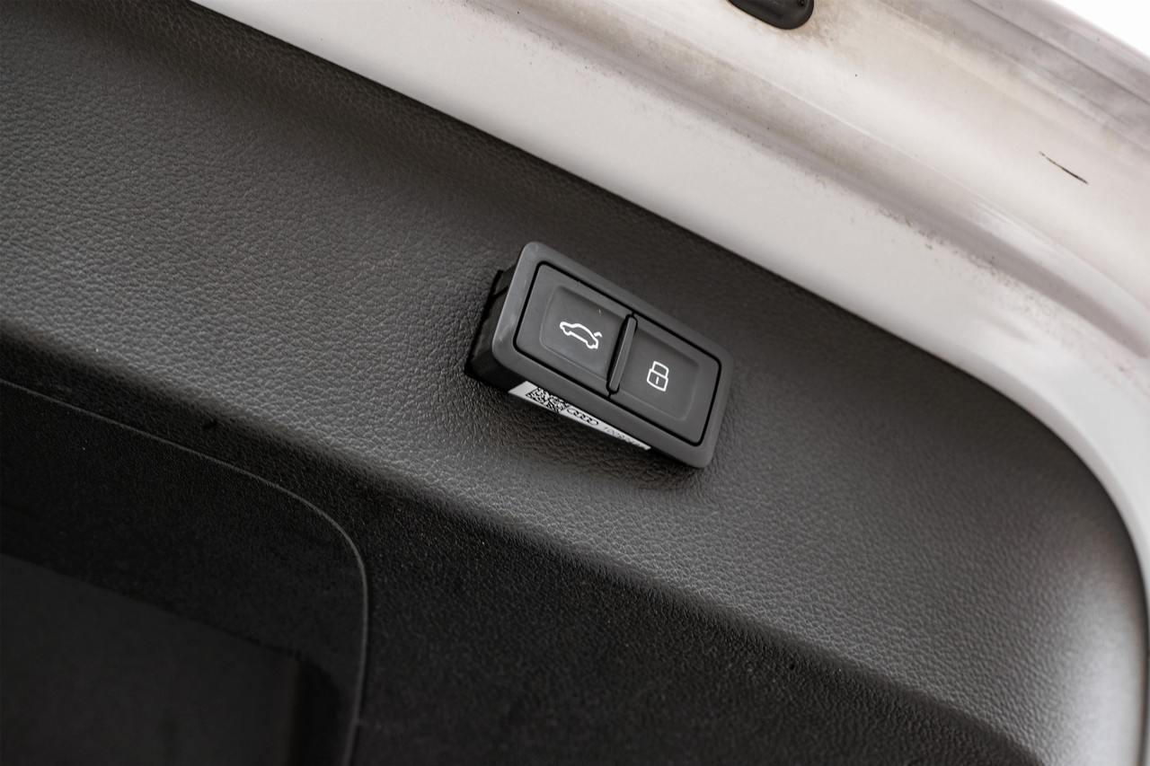 Audi RS 7 Vehicle Main Gallery Image 51