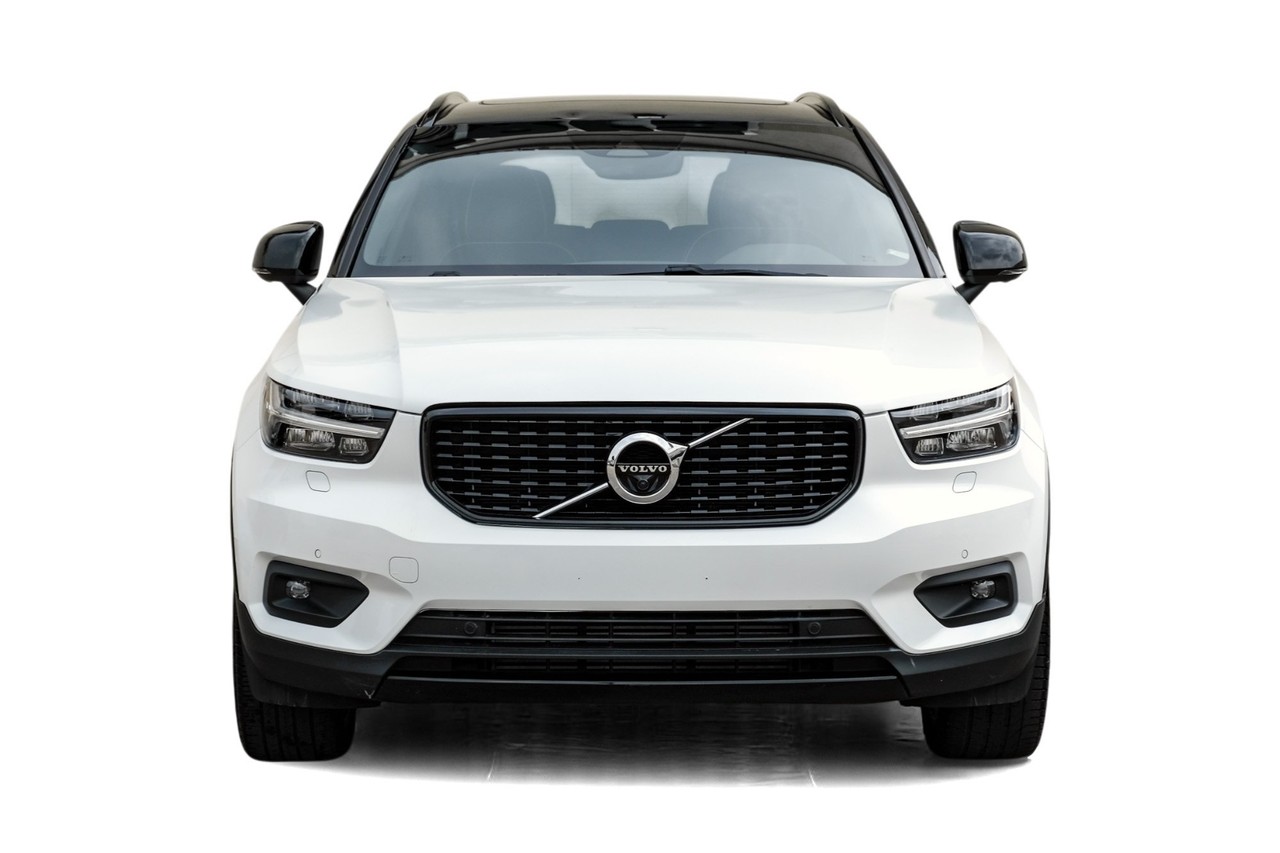 Volvo XC40 Vehicle Main Gallery Image 06