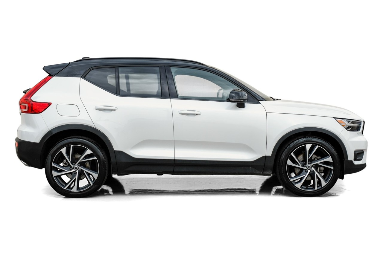 Volvo XC40 Vehicle Main Gallery Image 08