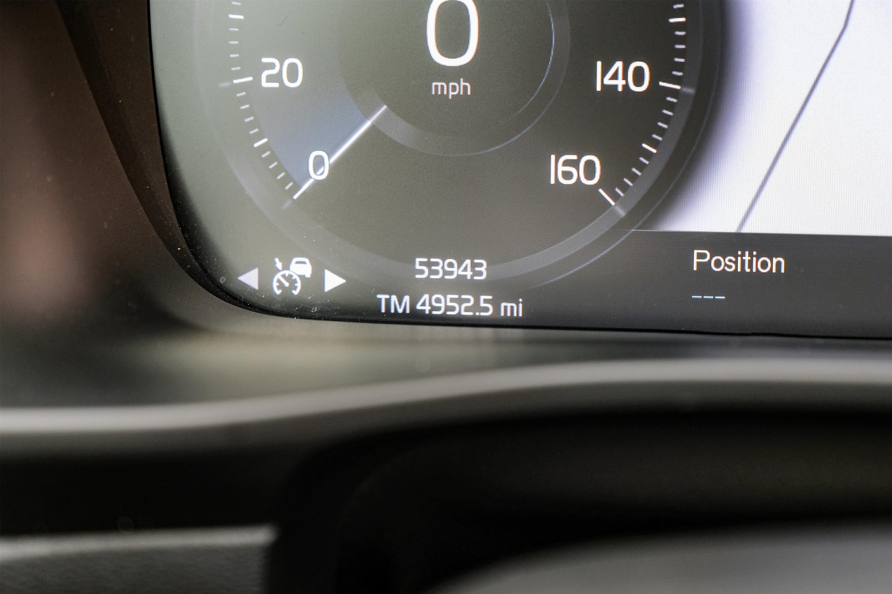 Volvo XC40 Vehicle Main Gallery Image 21
