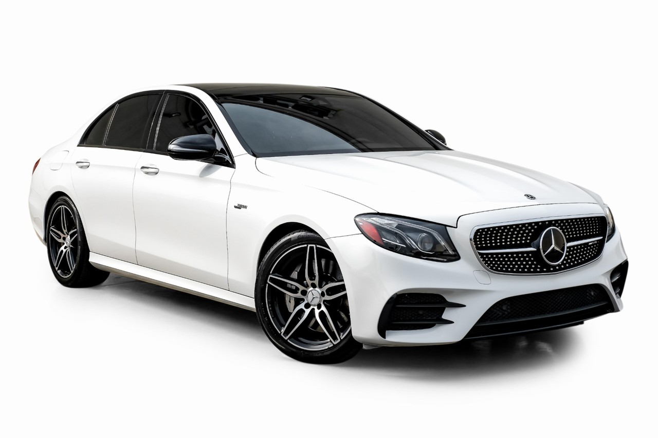 Mercedes-Benz E-Class Vehicle Main Gallery Image 07
