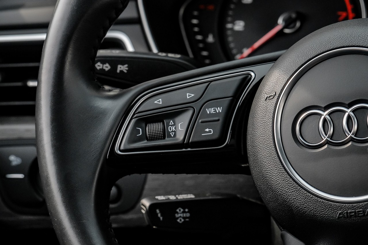 Audi A4 Vehicle Main Gallery Image 21