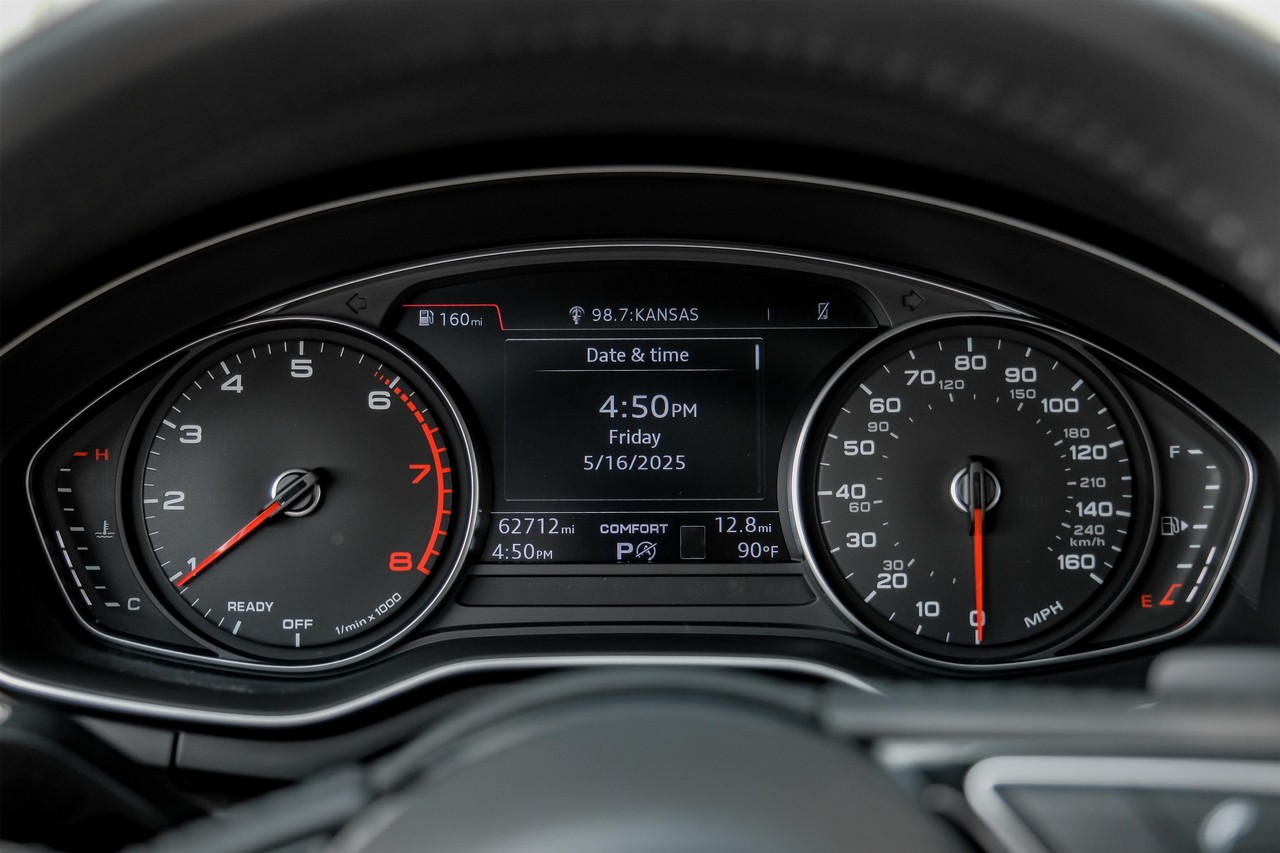Audi A4 Vehicle Main Gallery Image 23