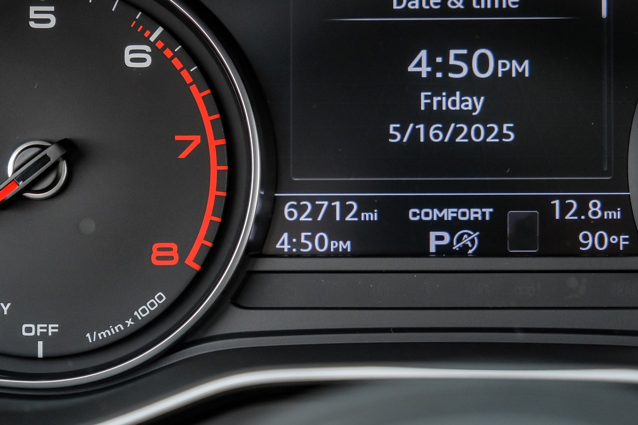 Audi A4 Vehicle Main Gallery Image 24